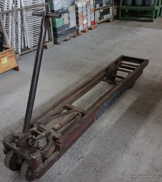 Paletový zdvižný vozík 1600 kg (2 - Paletovy zdvizny vozik 1600kg  (2).jpg)